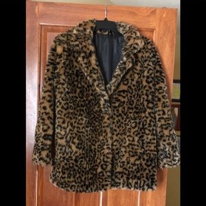 Women’s leopard faux fur coat. Size S.